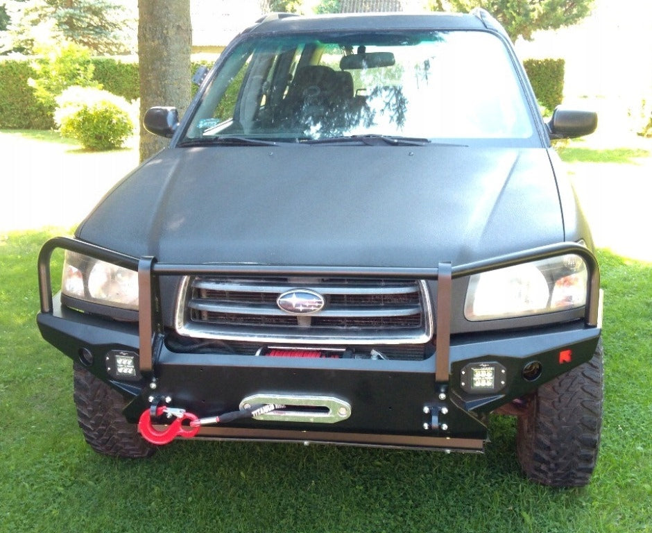 Seilwindenstoßstange mit Bullbar und Lampenschutzrohren Subaru Forester 2 SG