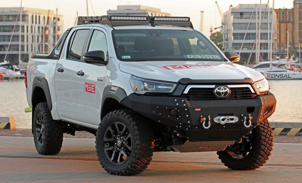 Seilwindenstoßstange Toyota Hilux 8 REVO 2020+