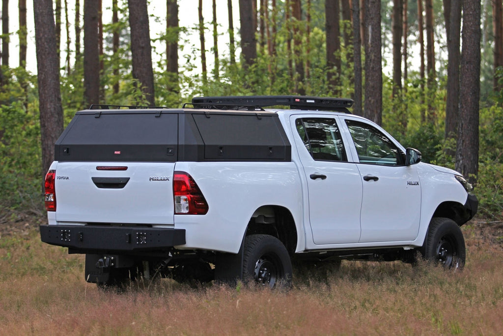 Stahl-Heckstoßstange Toyota Hilux 8 Revo