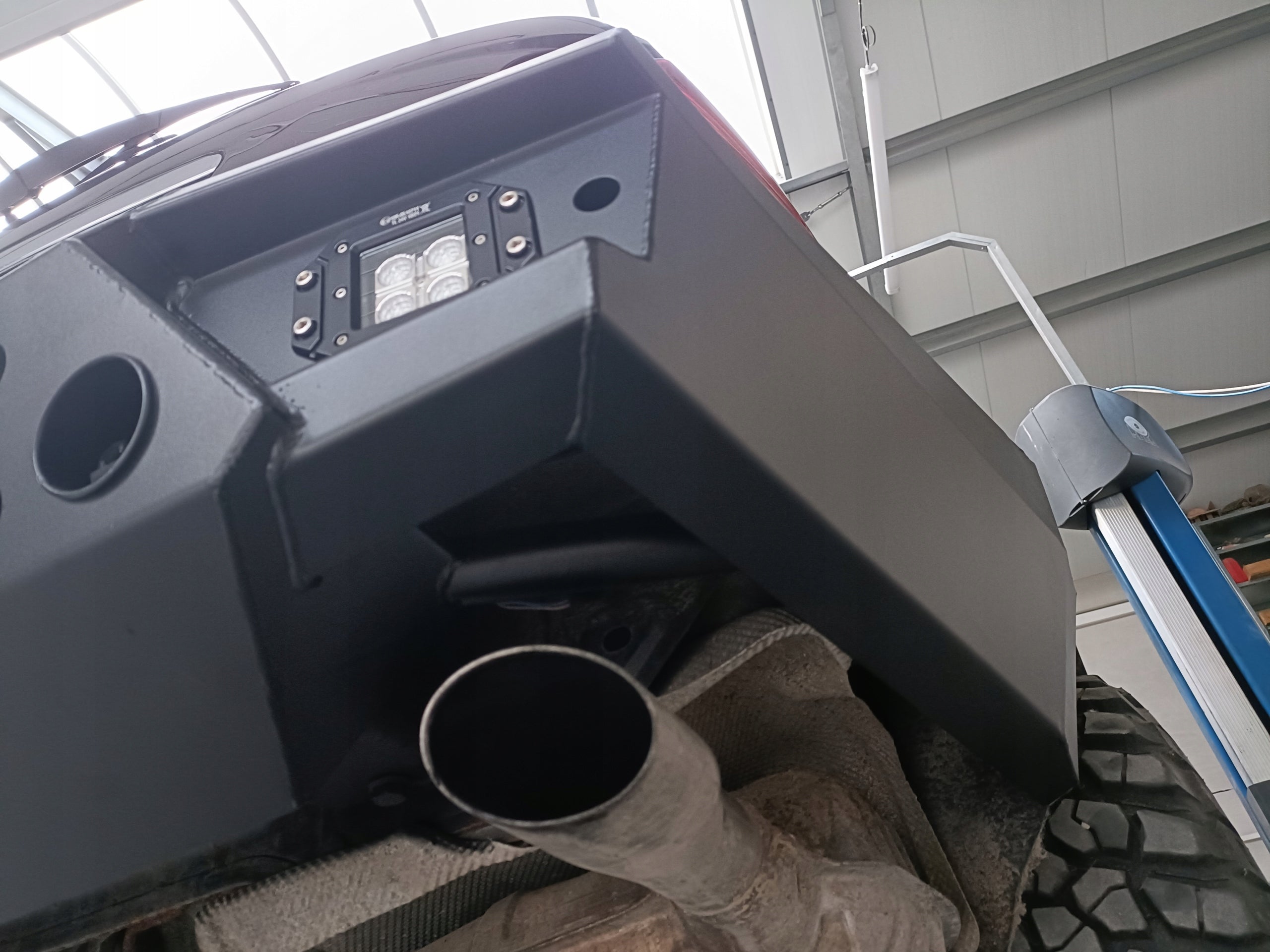 Stahl-Heckstoßstange Mercedes W164 M Klasse ML