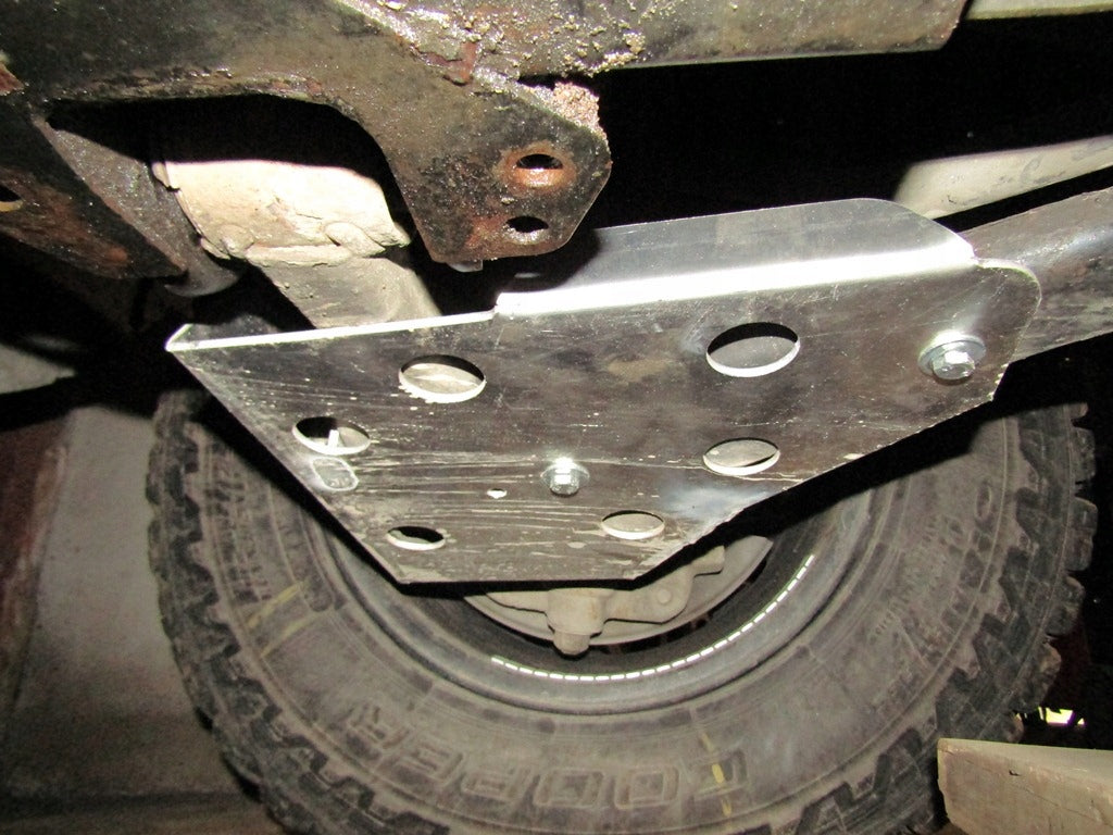 Aluminium-Querlenkerschutz (vorne) – Land Rover Discovery 3 & 4