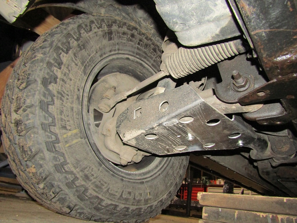 Aluminium-Querlenkerschutz (vorne) – Land Rover Discovery 3 & 4