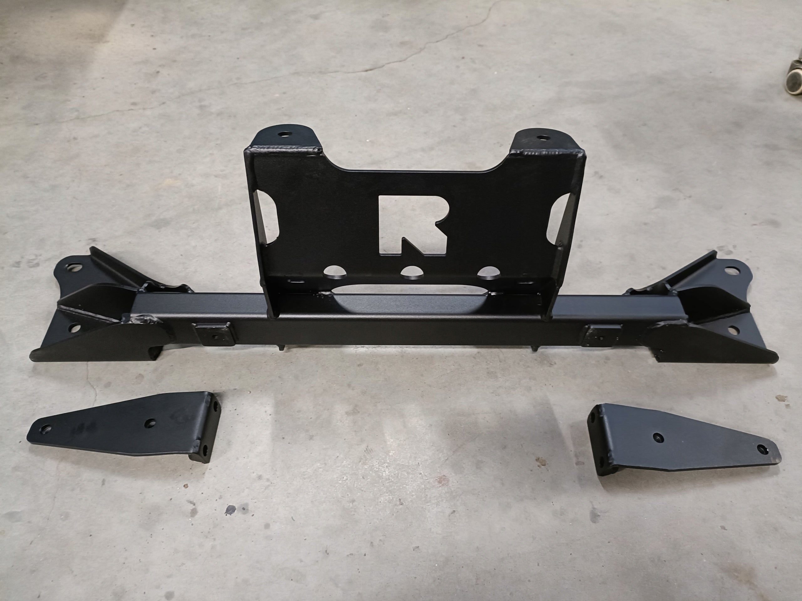Placa de montaje para cabrestante Nissan Navara D23