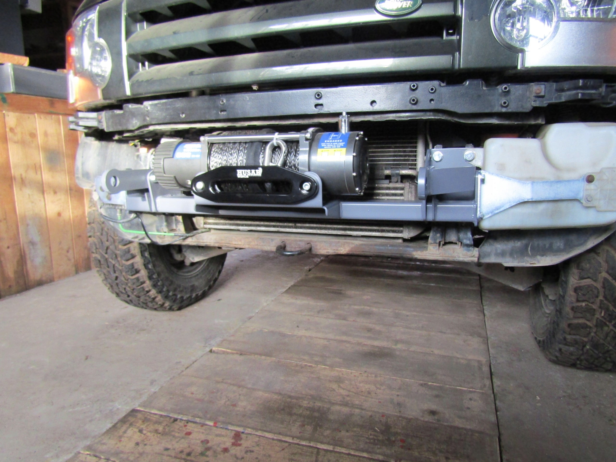 Placa de montaje para cabrestante Land Rover Discovery 3 y 4