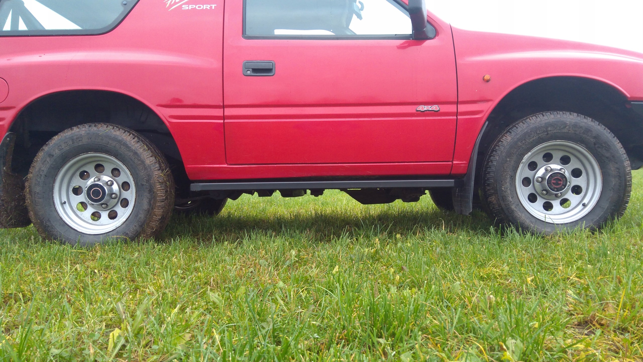 Rockslider Seitenschweller-Schutzrohre Opel Frontera A 3 Türer