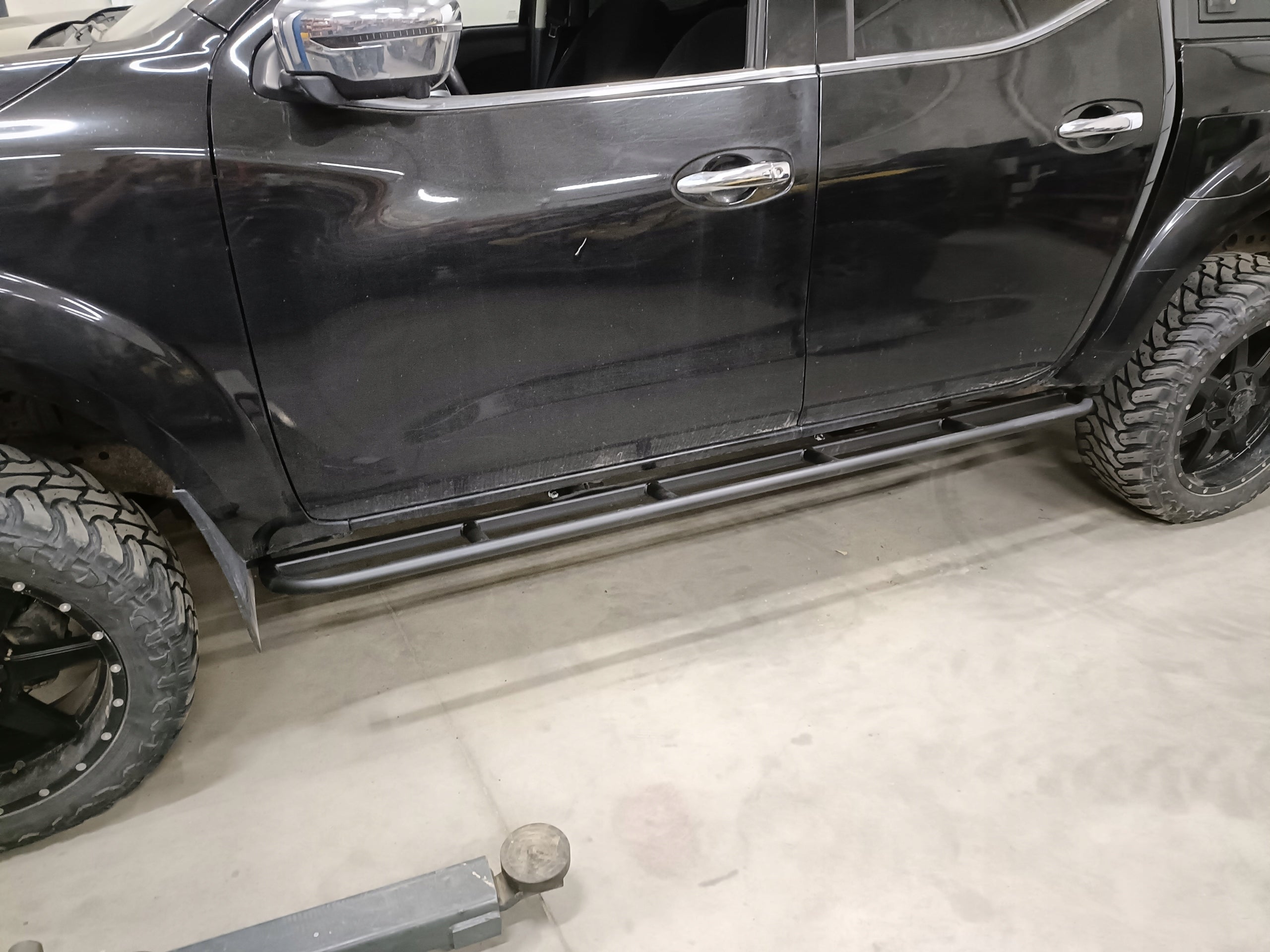 Rockslider Seitenschweller-Schutzrohre Nissan Navara D23