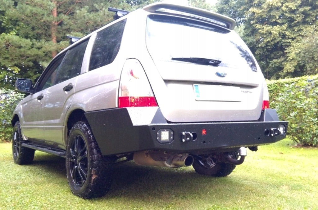 Parachoques trasero de acero Subaru Forester 2 SG