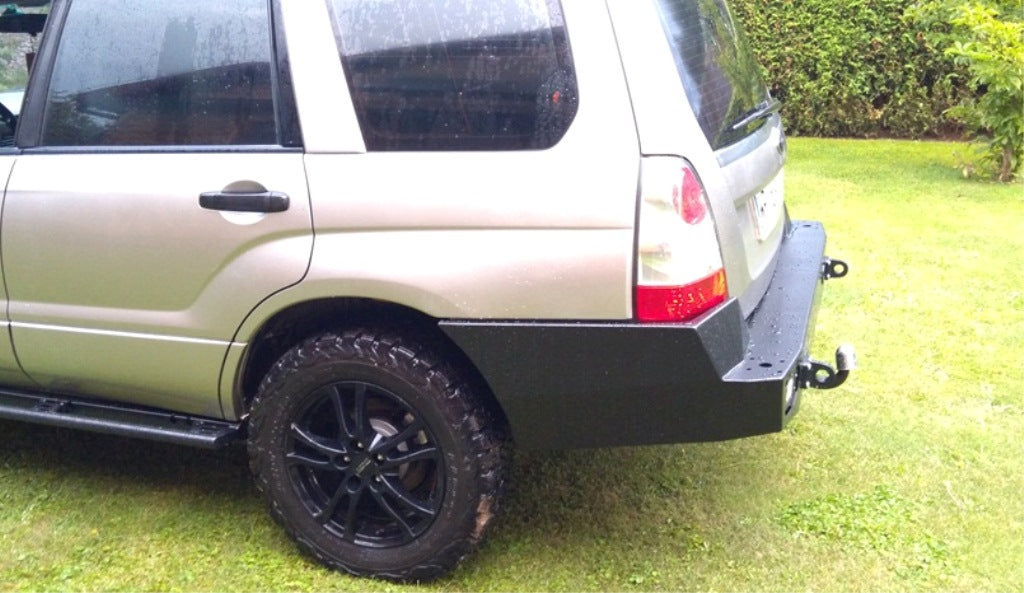 Parachoques trasero de acero Subaru Forester 2 SG