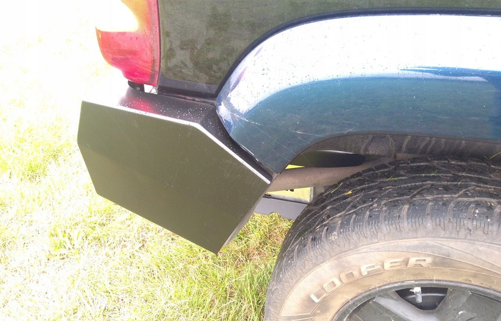 Stahl-Heckstoßstange Jeep Cherokee KJ