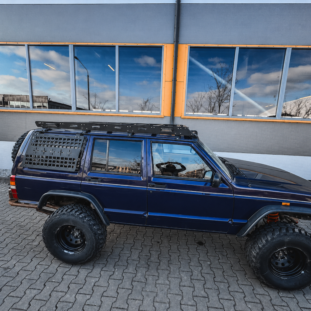 Jeep Cherokee XJ mit Low-Profile Aluminium-Dachträger
