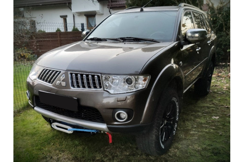Mounting Plate for Winch Mitsubishi L200 / Pajero Sport 2