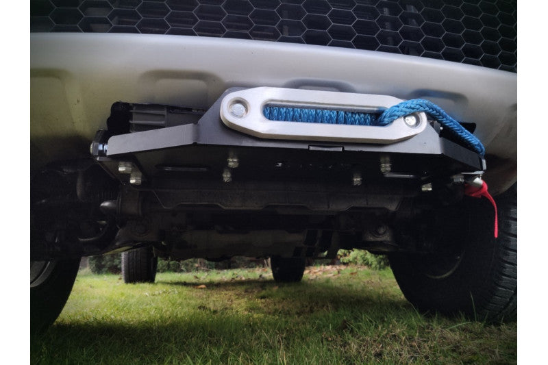 Montageplatte für Seilwinde Mitsubishi L200 / Pajero Sport 2